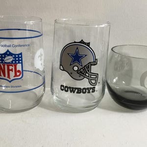 Vintage NFL Dallas Cowboys, Los Angeles Rams. Western Division, Saints, 49&#39;ers,Falcons Ram Drinking Cocktail Glasses. Football Glassware