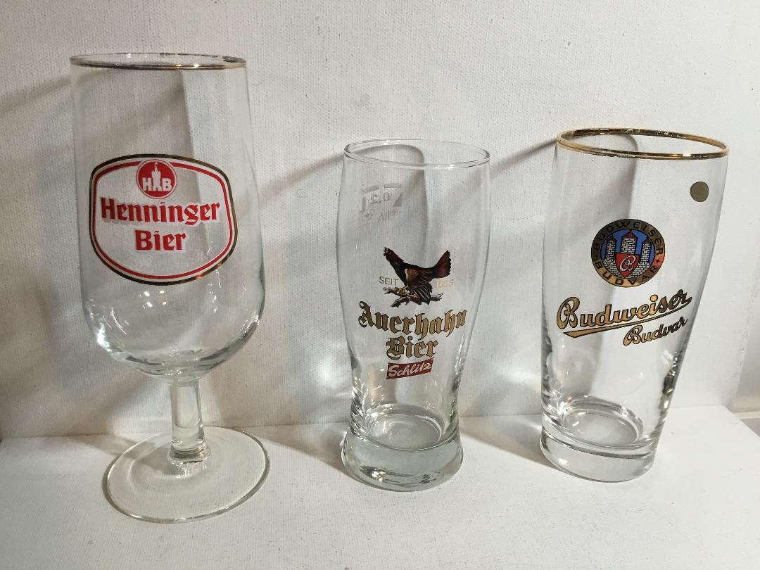 Vintage verre à bière allemand à pied Henninger Bier, verre à bière pilsner allemande Auerhahn Bier Schlitz, verre à bière tchèque Budweiser Budvar