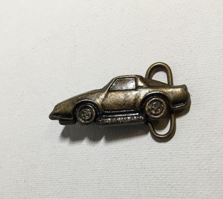1977 PONTIAC FIREBIRD WITH REPLICA BELT BUCKLE JADA 30998 1
