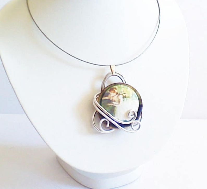 spiral pendant dancer, Necklace