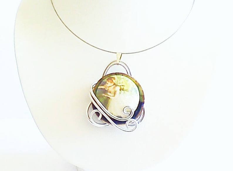spiral pendant dancer, Necklace