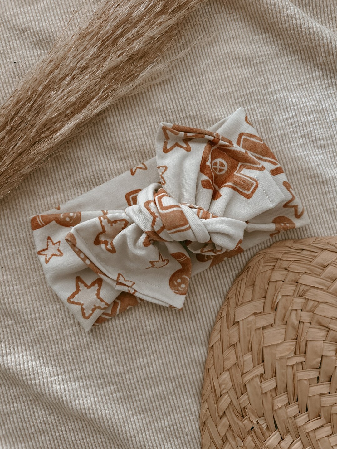 gingerbread tie
