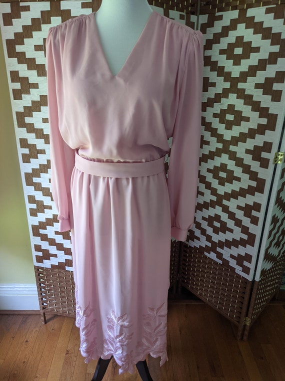 Cute pink 80s dress