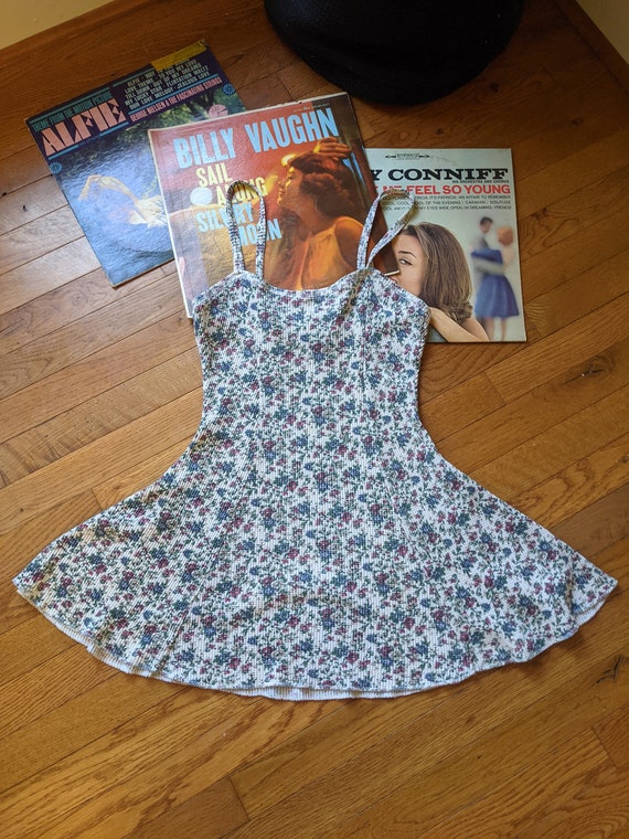 Vintage 90s skater girl dress - image 3