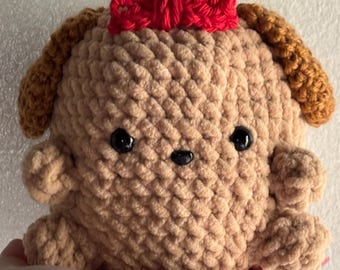 Zakochany kundel szydełkowy pluszowy amigurumi