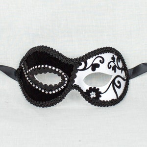 Masquerade Mask for Women, Masquerade Party Mask, Costume Ball Mask, Unique Sexy Mask, White & Black Masquerade Mask