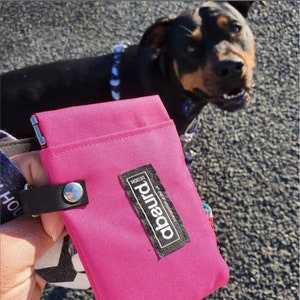baystarxu Luxury Vintage Dog Poop Bag Holder Leash Attachment, Dog Waste  Bag Dispenser Zippered Pouch, Fits Any Dog Leash Black