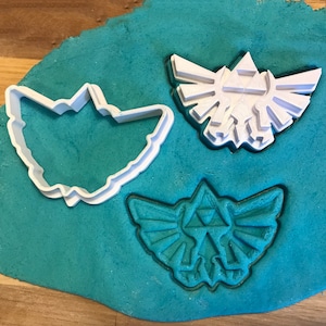 Zelda Cookie Cutter/Hyrule Crest/Loftwing crest/nerd cookie cutters/geek cookie cutters/baking/fondant/sugarcraft/clay/pmc clay/pmc/polymer