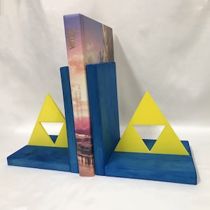 Bookends/Zelda/video game decor/Triforce/Legend of Zelda/children bookends/Link/video game/book ends/nursery decor/book shelf/gift for kids