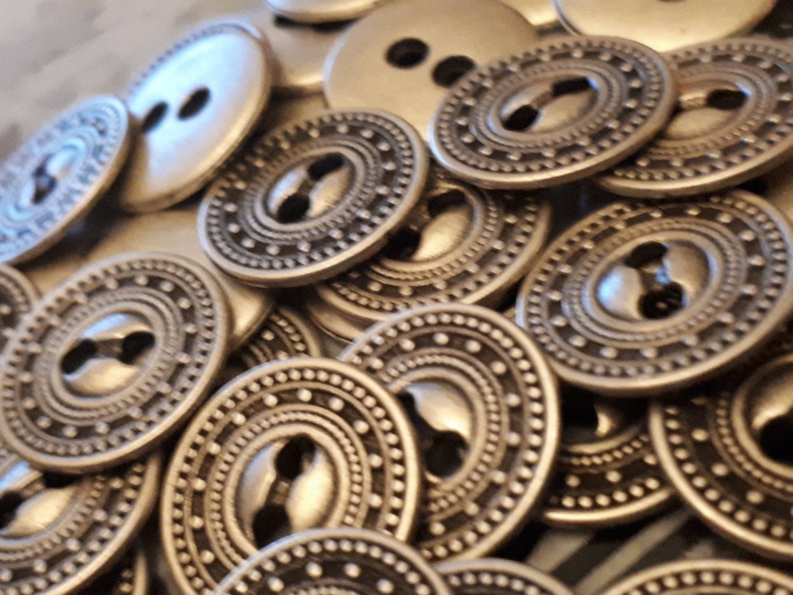 5 large silver metal buttons 22 mm vintage Etsy 5 large silver metal buttons 22 mm vintage Etsy