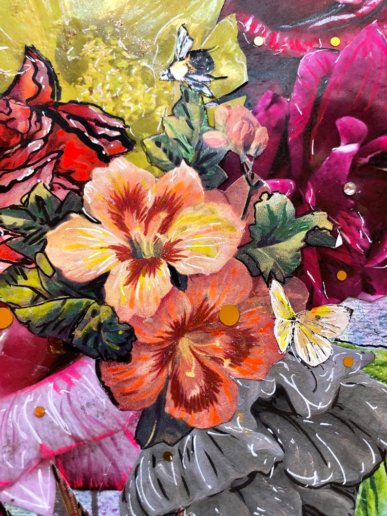 Puede incluir: Un collage de flores coloridas, incluyendo rojas, rosas y naranjas, con una mariposa y una abeja. Las flores est&aacute;n pintadas en un estilo realista y tienen un toque vintage.