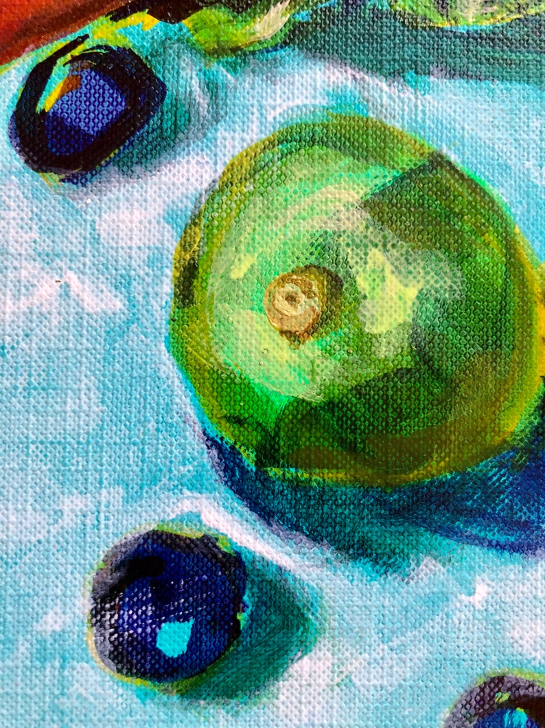 Puede incluir: Pintura abstracta con un esquema de color azul, verde y blanco. La pintura presenta un lienzo texturizado y una variedad de formas circulares.