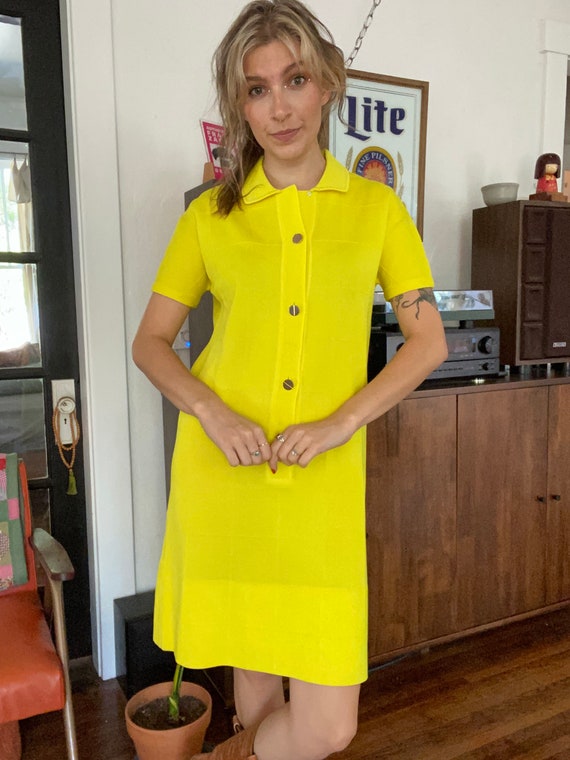 1960s Lemon Yellow Shift Dress / Virgin Wool / 19… - image 3