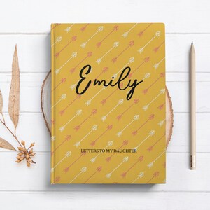 Cuaderno de diario / Personalizado con nombre Cumpleaños y Cita / Regalo de artista escritor / Cartas a la hija / Notas al hijo / Libro de recuerdos del bebé 1