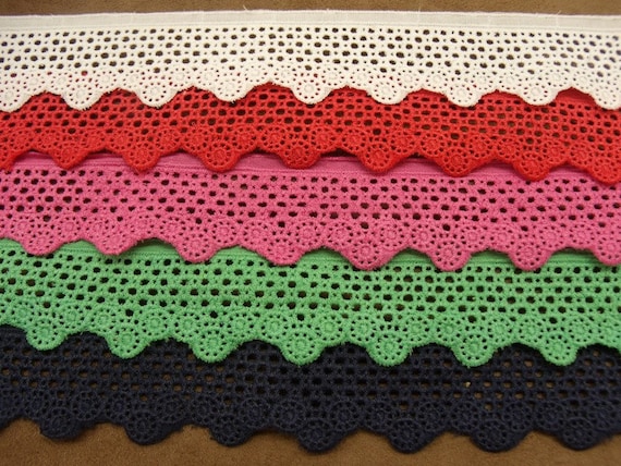 ENGLISH BRODERIE between two 1.7 cm
