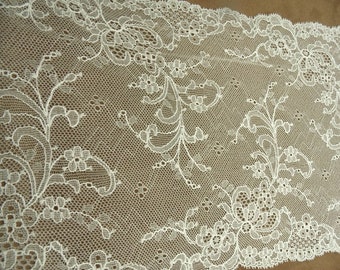 New White Calais Leavers Lace, 21 cm, Made in France