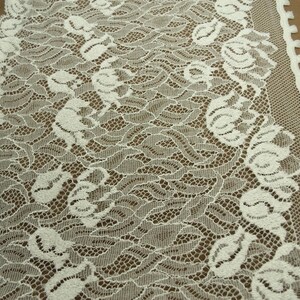 New Calais Lace Creme,26 cm, Made in France