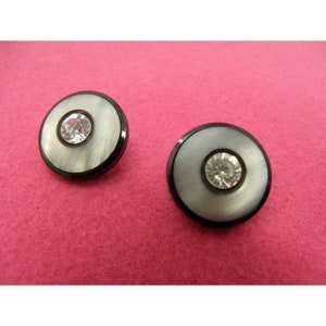black button - pearly with a central rhinestone, 20 mm, super resistant and very decorative as a button or to divert to decorate an object