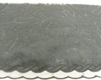 Black Calais Lace on Tulle, 15 cm, Made in France