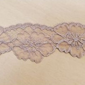 Calais Lace Sand Beige 7 cm