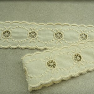 broderie anglaise vintage entre 2 écru,3.5 cm image 3