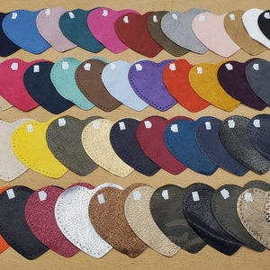 New Small Elbow Pad Heart Pattern Width 10 cm / Height 10 cm, please specify the color and reference when ordering