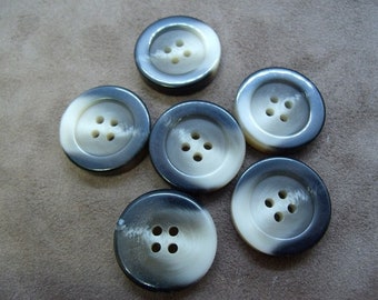 acrylic button with 4 holes beige and brown, 23 mm, sold by 6 / or 1.16 euros per unit