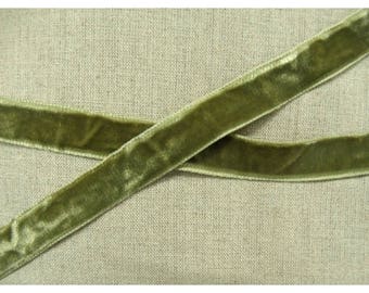 Velvet - 17 mm - khaki Green Ribbon