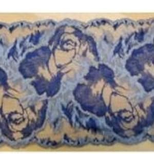 New Calais Leavers Lace Griogio Blue, 20 cm, Made in France