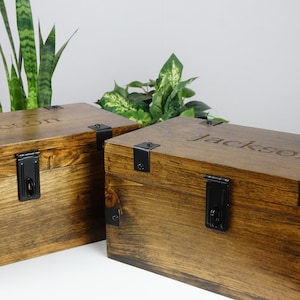 Vintage Keepsake Box/Personalized Keepsake Chest/Storage Chest With Safety Hasp and Hinges/Memory or Wedding Chest With Laser Engraving
