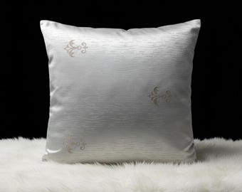 Handgjorda grå broderade damaskkuddfodral - (18x18") | Dold dragkedja | Leverans över hela världen
