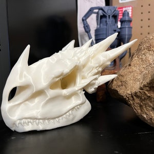 Legendary 3D Dragon Skull for Fantasy Decor Enthusiasts!