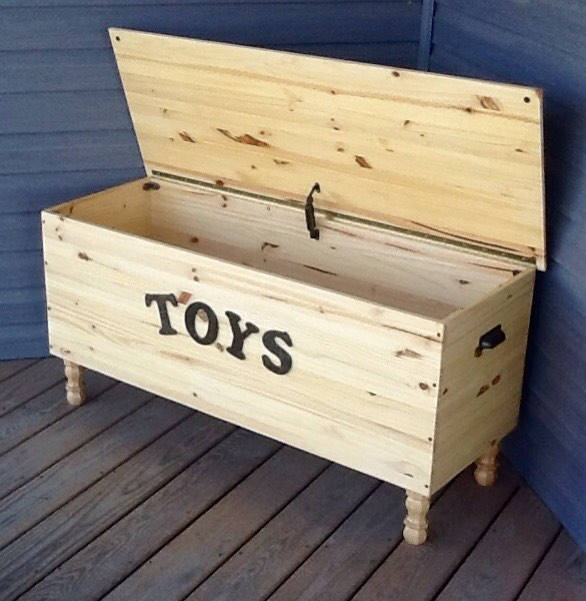 best wood for toy chest