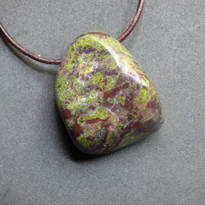 Jasper Dragon Blood Jasper / Heliotrope Gemstone Necklace Green Natural Healing Stone Pendant Man Woman He She Friend Gift Christmas Goa Vintage