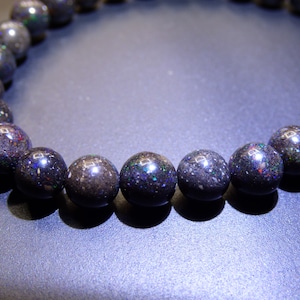Zwarte Opaal *ZELDZAAMHEID* Stretch Edelsteen Armband GOA Hippie Boho Ethno Helende Steen Vrouw Man Cadeau Hem Haar Natuurlijk Kleurrijk Sprankelend Echt Zeldzaam