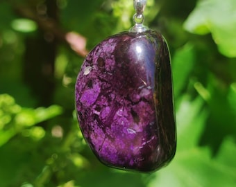 Sugilith / Sugilite inkl. 925 Silberöse lila Edelstein Kette HIPPIE Ethno Natur Heilstein Rarität Selten Flash Wow Sammler Investition Edel