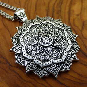 Mandala Flower Star OM ॐ Amulet Necklace Antique Bronze or Silver ~Tibet ~HIPPIE ~GOA ~Boho ~Tibet ~Ethno ~Nature ~Esoteric ~Ethnic ~Indian