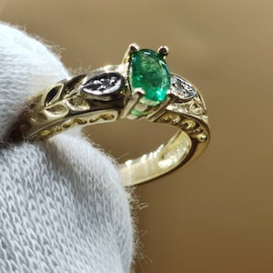 Emerald + Diamonds (brilliant cut) 333 Gold Ring Size 18 (56) - Gemstone Healing Stone Energy Power Vintage Women Jewelry Gift Precious