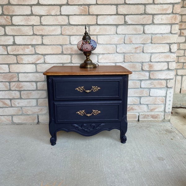 Sold!!  Black French Provincial Nighstand/End Table  ***LOCAL PICKUP ONLY - San Antonio, Tx***