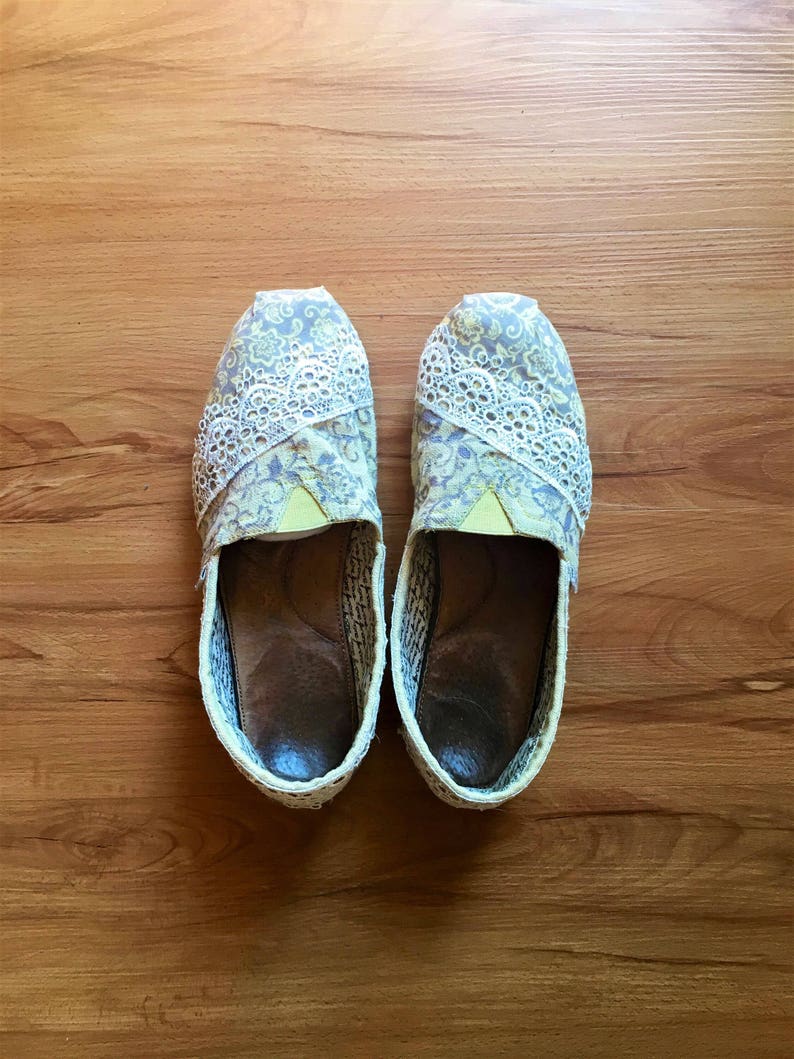 toms shoes lace
