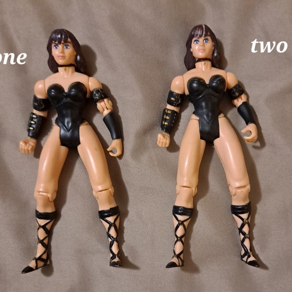 1995 vintage Xena Warrior Princess Hercules spinoff action figure Toy Biz MGA good condition 5 inch Lucy Lawless