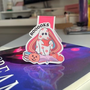 Ghost magnetic bookmark || Bookish Gift | Book Club bookmark | Gifts for Librarians | Magnetic Page Clip || Halloween bookmark