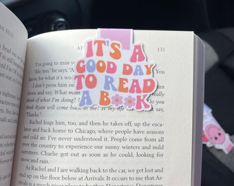 It’s A Good Day To Read A Book Bookmark | Bookish Gift | Book Club bookmark | Gifts for Librarians | Magnetic Page Clip