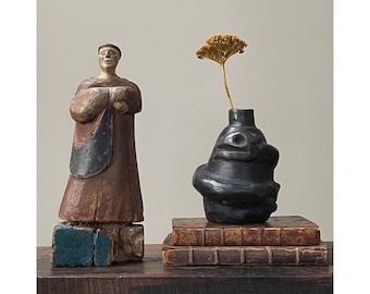 Escultura de santo policromada española tallada a mano del siglo XIX
