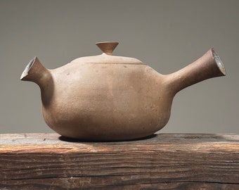 Grande cerâmica Kyusu modernista japonesa vintage com interior esmaltado craquelado