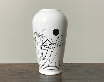 Modernist Geometric Graphic Vase