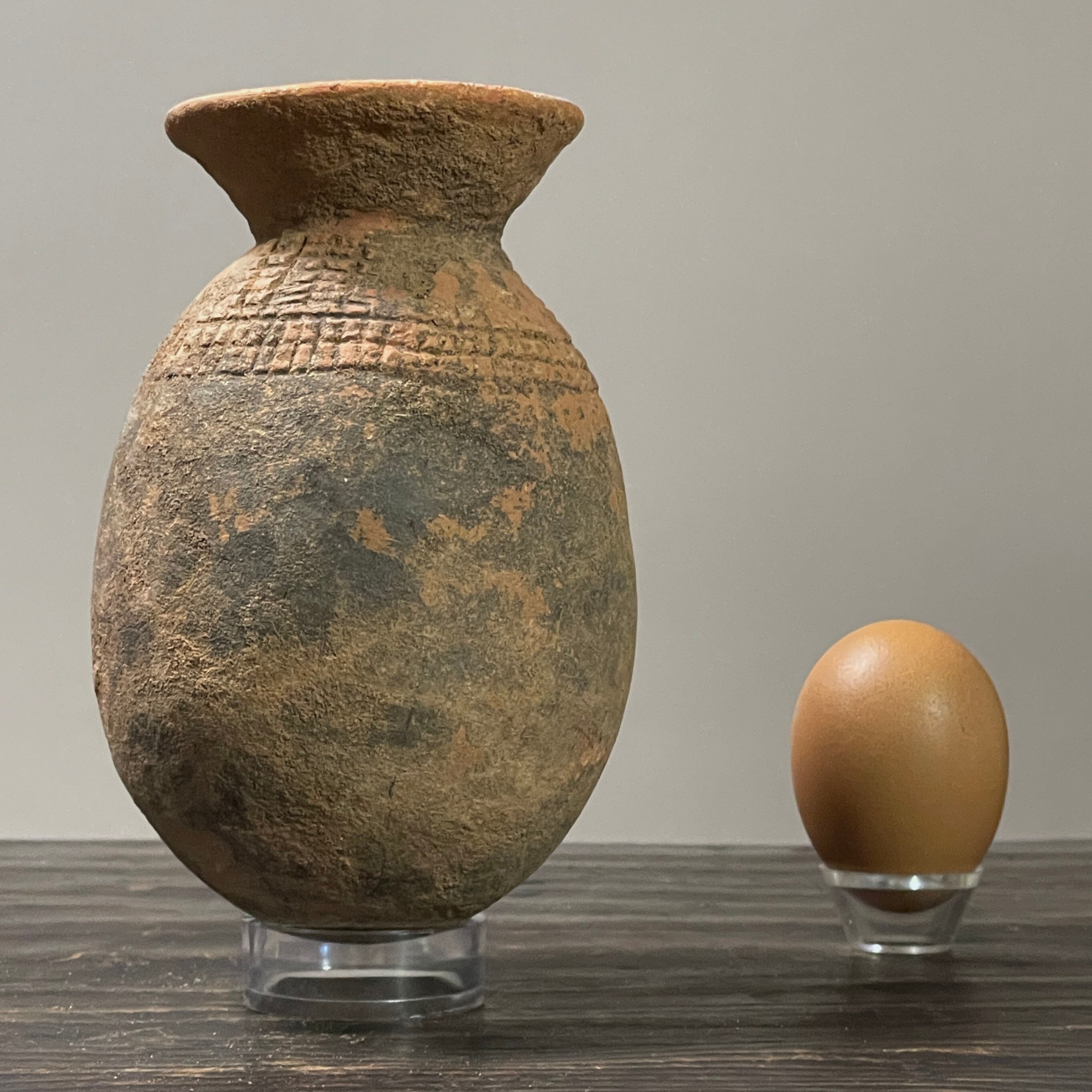 Antique Bura-asinda Culture Small Etched Terracotta Vase