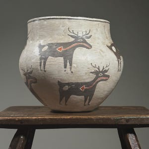 Vintage 1939 Acoma Polychrome Deer Heart-line Design Clay Olla