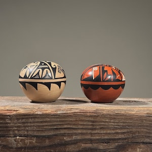 Vintage Mata Ortiz Small Polychrome Seed Pots by Laverne Loretto Tosa Jemez, Signed