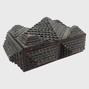 Antique Geometric Chip Carved Tramp Art Box/Folk Art/Outsider